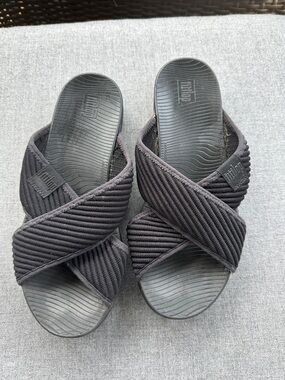 Fitflop Black Crisscross Slide Sandals